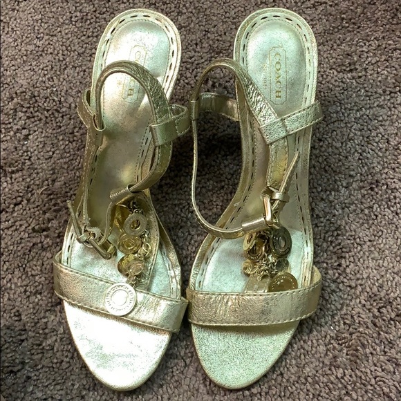 Shoes - Picture 1 of 4